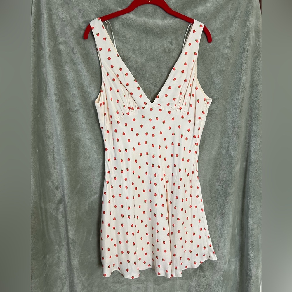 Zara strawberry mini dress 🍓